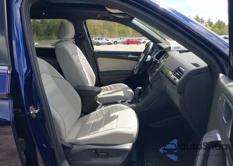 2021 Volkswagen Tiguan 2.0T Sel Premium R-Line z USA, uszkodzony, nr VIN 3VV4B7AXXMM084879